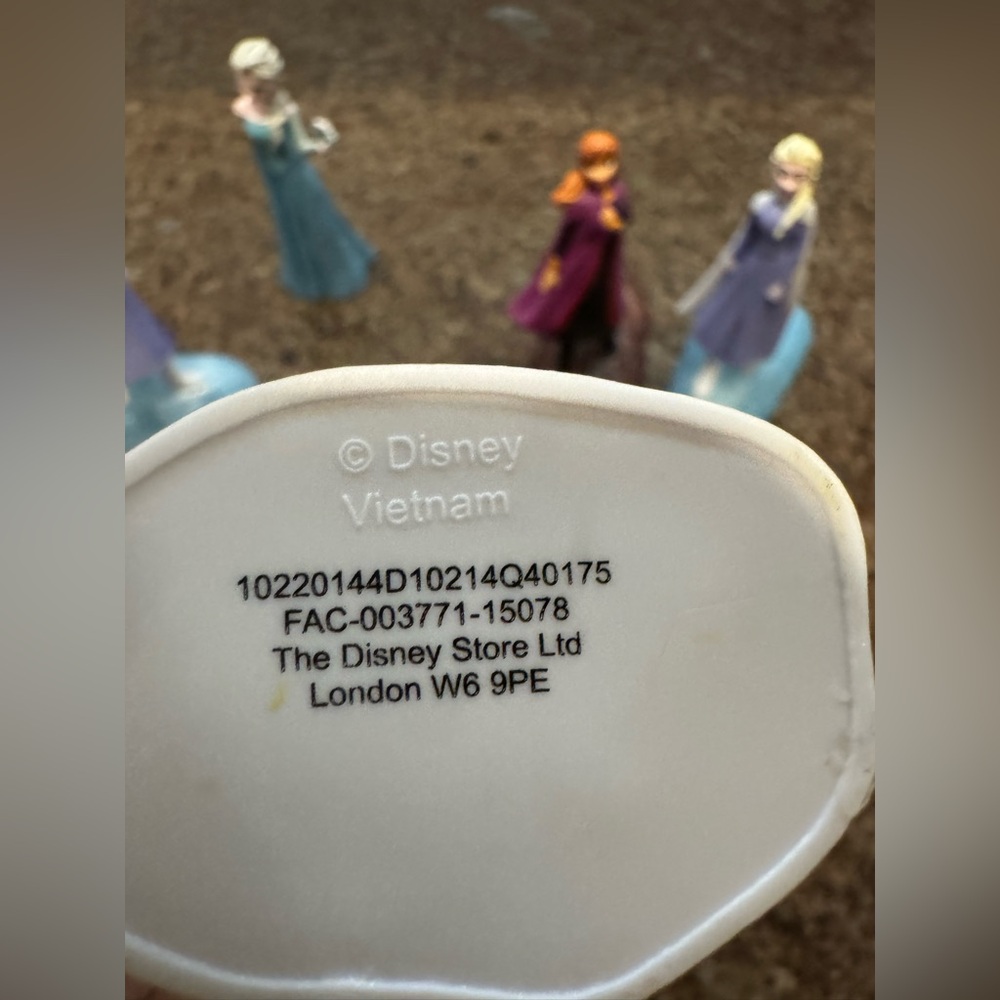 Disney Frozen Figurines Toys Elsa Anna Kristoff Olaf & Disney Garden Animals - Picture 4 of 7
